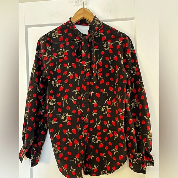 Vintage Juicy Couture 100% Silk Front Tie/Bow Strawberry Print Blouse S - Picture 6 of 13